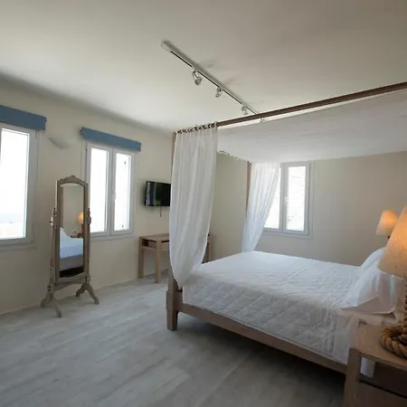 The Mykonist Seaside Villas & Suites Ornos By Amaris Tatil Evi *